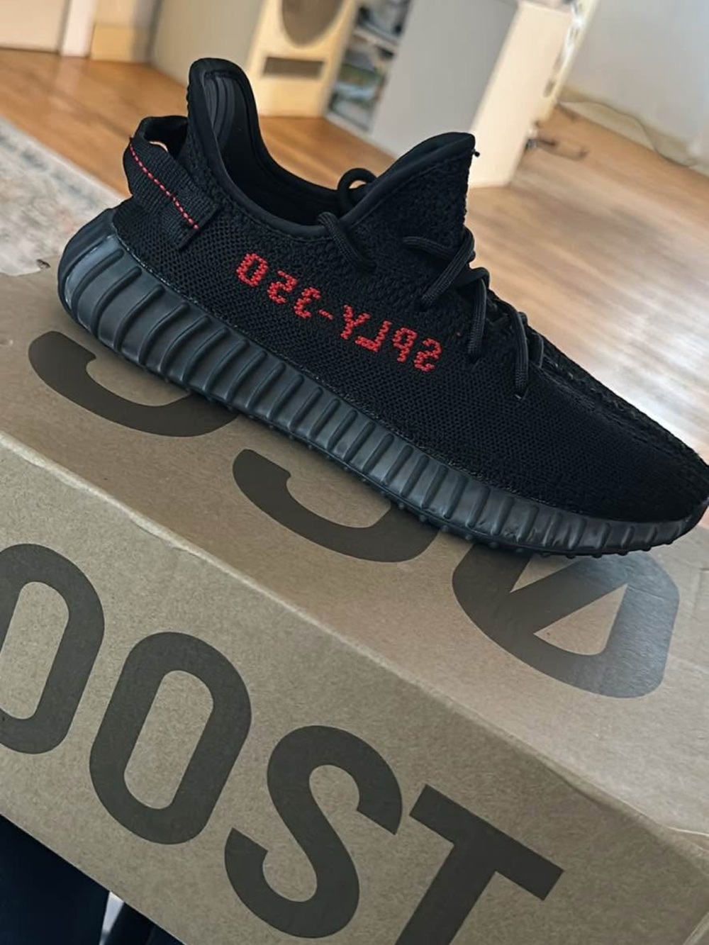 Yeezy Boost 350 V2